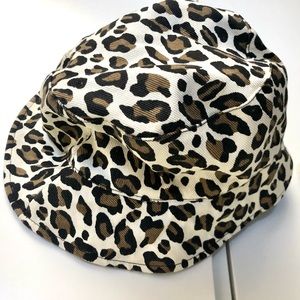 Leopard print bucket hat
